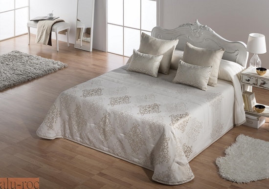 Decoración textil del dormitorio de confección española