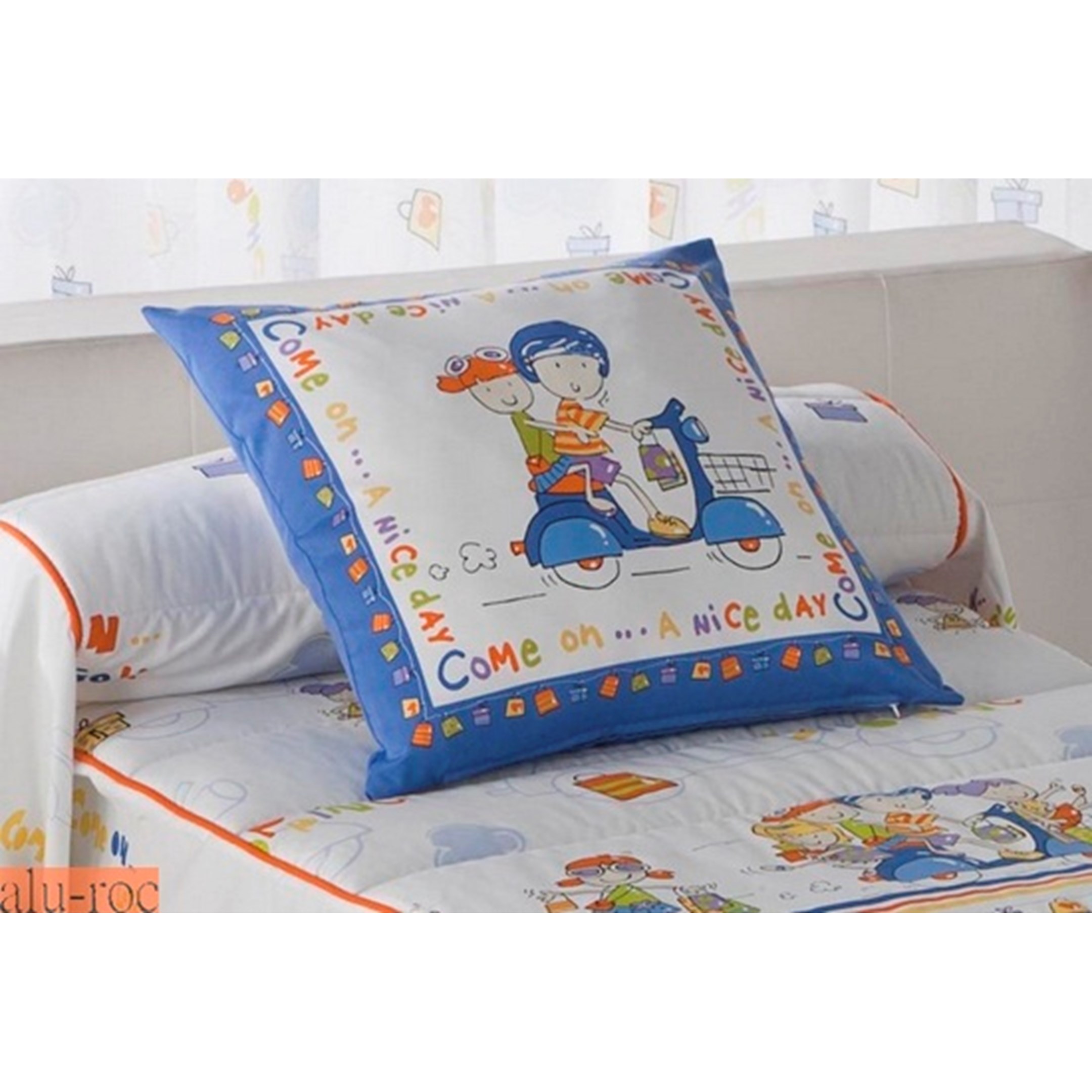 Viste el dormitorio de tus hijos con textiles de divertidos colores y estampados